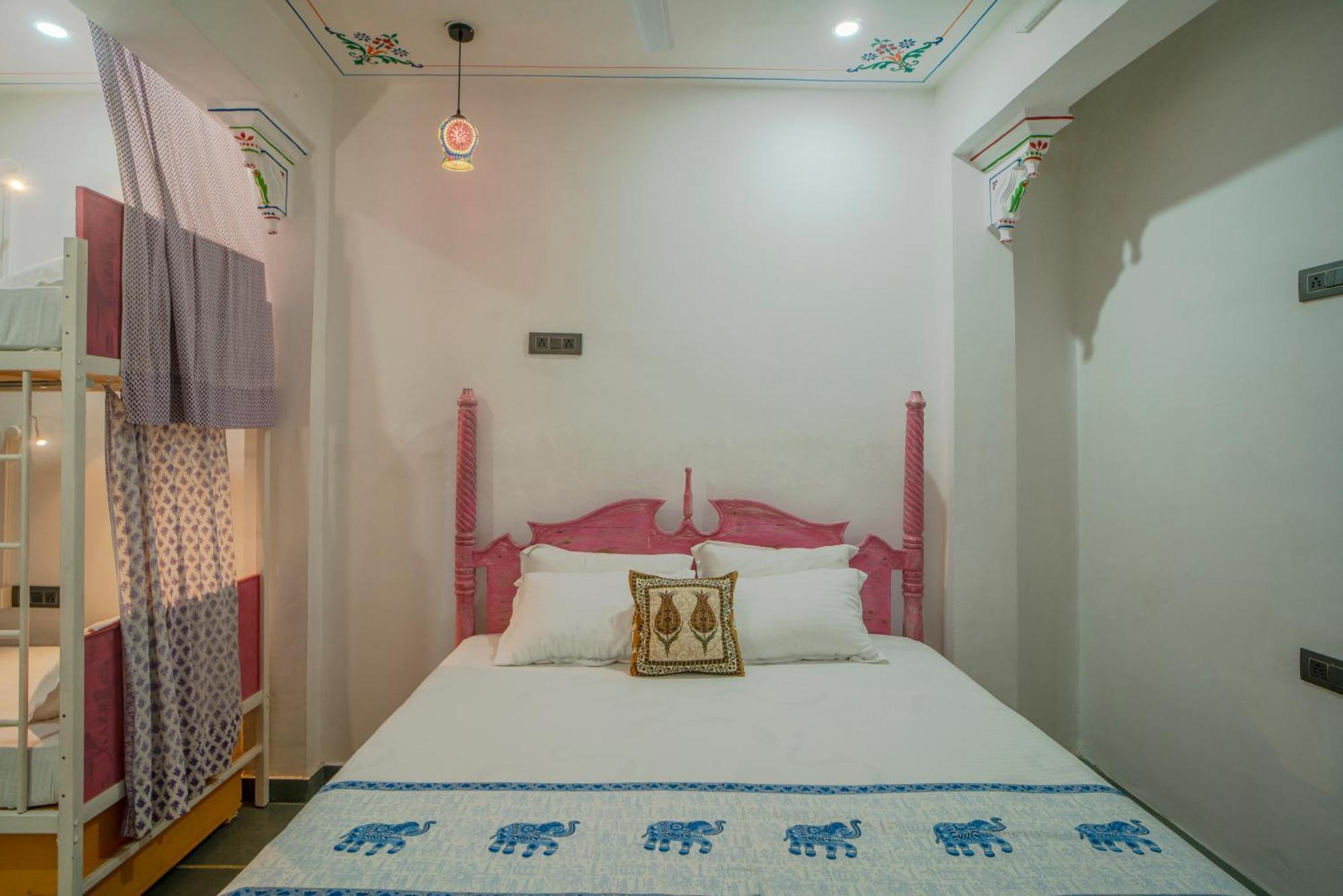 Soham Haveli Udaipur Hostel Exterior photo