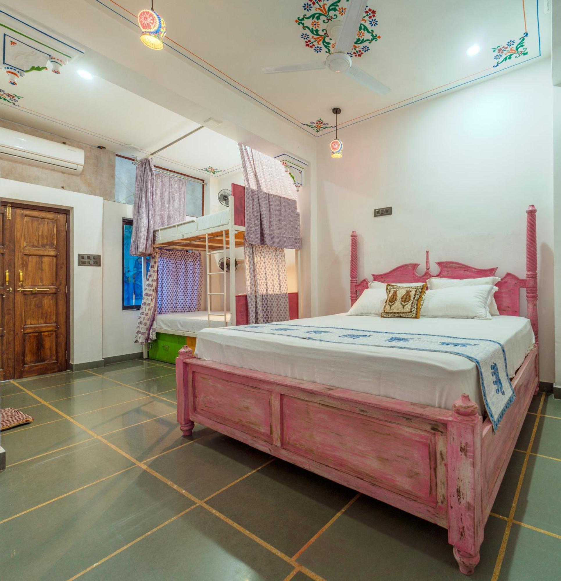 Soham Haveli Udaipur Hostel Exterior photo